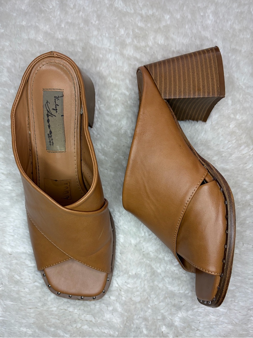 Vintage Havana cognac brown Valeria chunky wood block heel slip on mule sandals